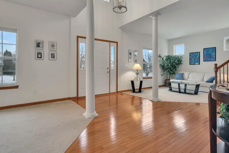 2368 Kiowa Dr, Grafton, WI 53024 - #2