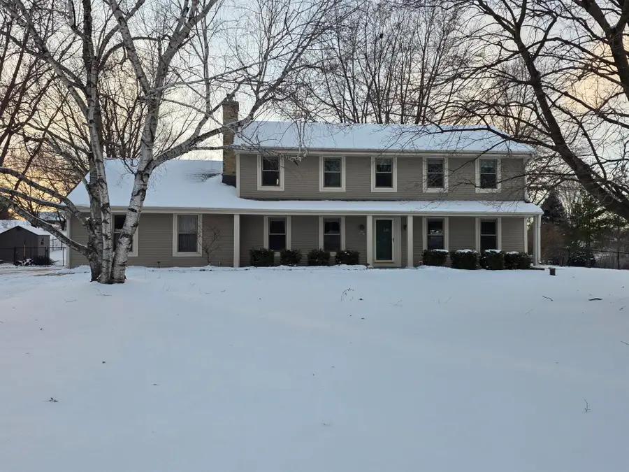 W225S4375 Guthrie Rd, Waukesha, WI 53189 - Image #2