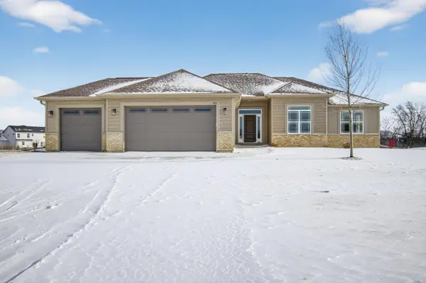 339 York St, Union Grove, WI 53182