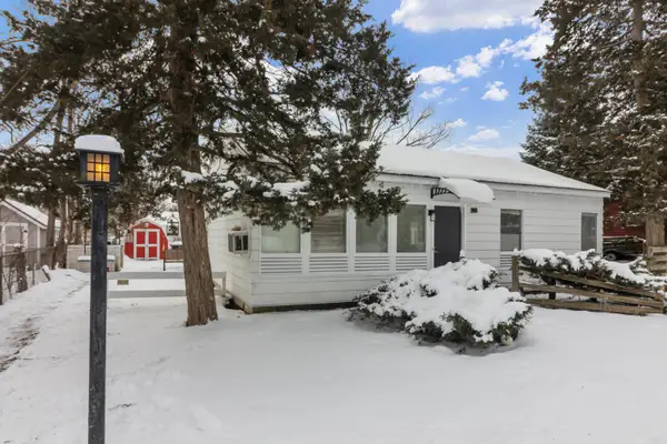 742 Sheridan Springs Rd, Lake Geneva, WI 53147