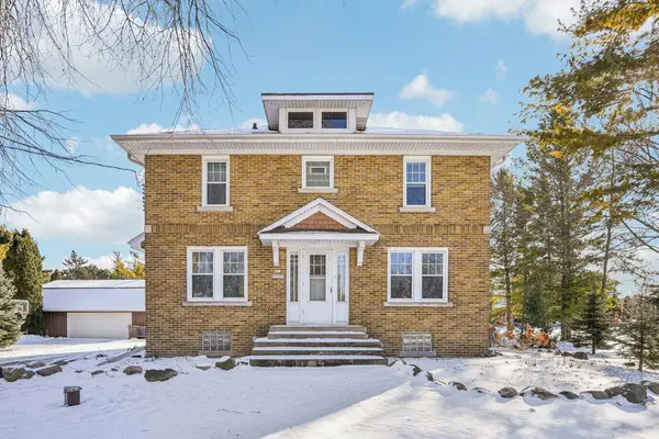 S73W14573 Woods Rd, Muskego, WI 53150