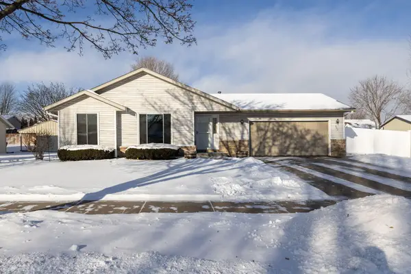 927 Streblow St, Onalaska, WI 54650