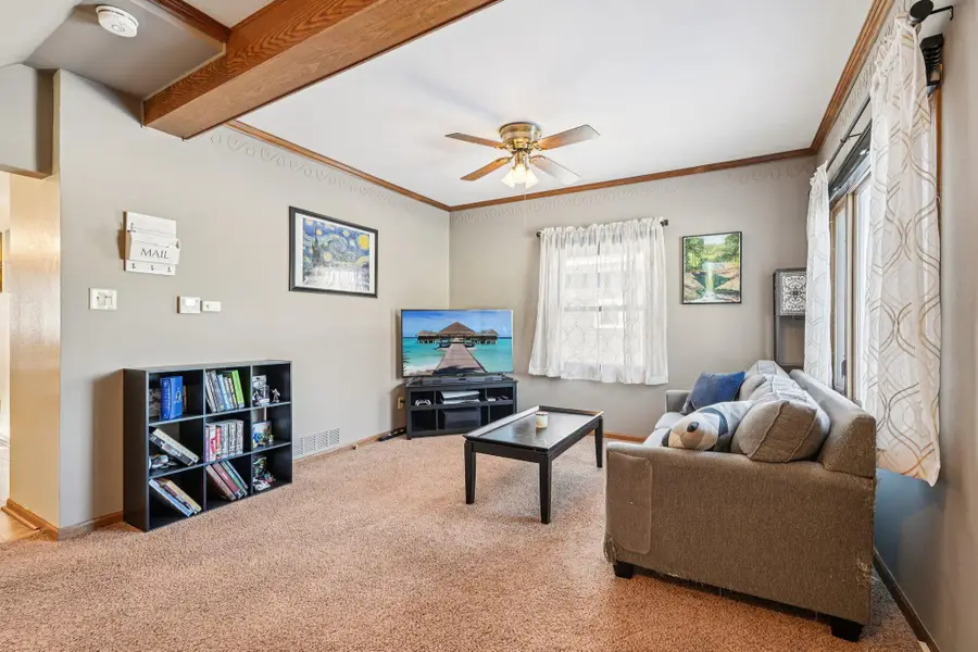 1507 Marquette Ave, South Milwaukee, WI 53172 - Image #2