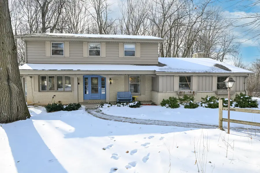 S57W22661 Woodside Ct, Waukesha, WI 53189 - #2