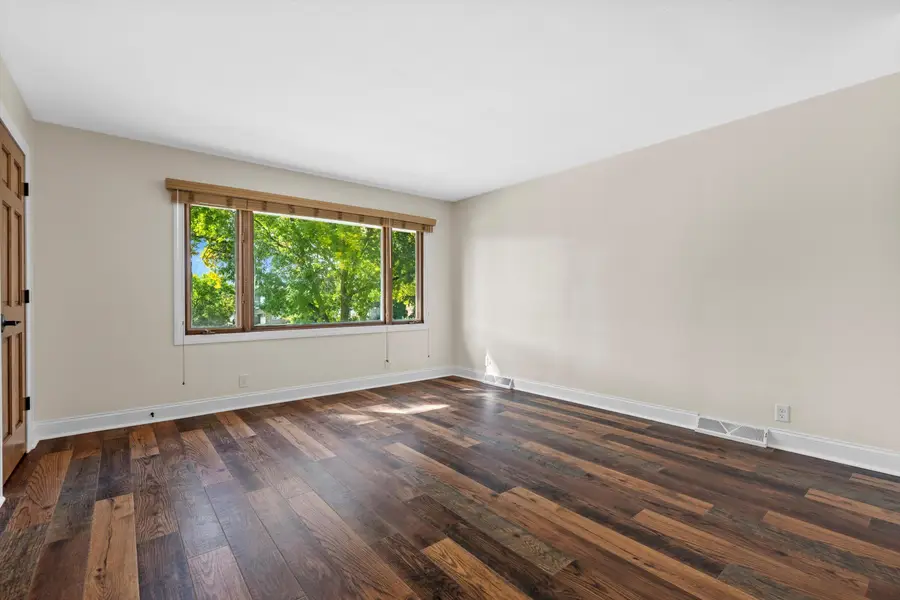 9808 W Menomonee Park Ct, Milwaukee, WI 53225 - Image #2