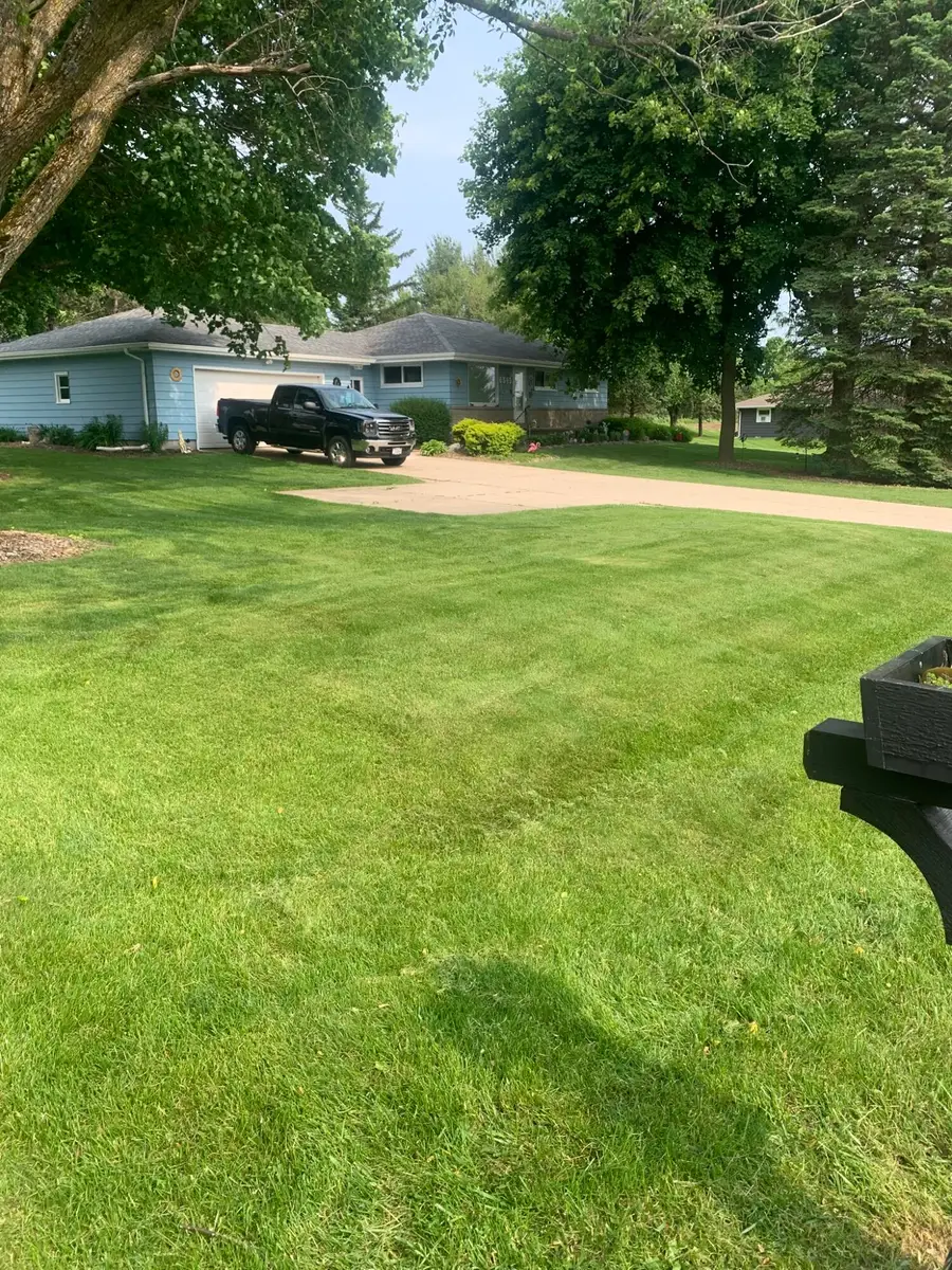 6349 Nabob Dr, West Bend, WI 53095 - Image #2