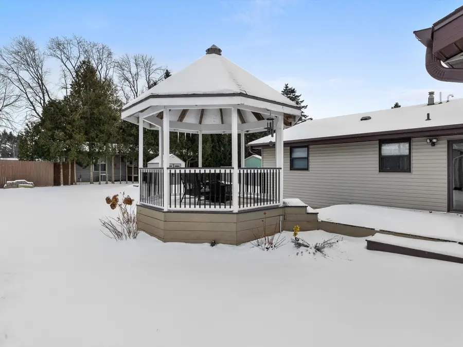 1209 E Thomas St, Manitowoc, WI 54220 - Image #3