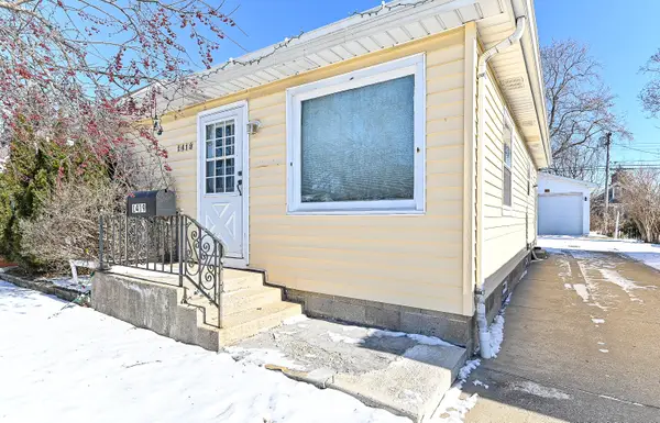 1419 Orchard St, Racine, WI 53405