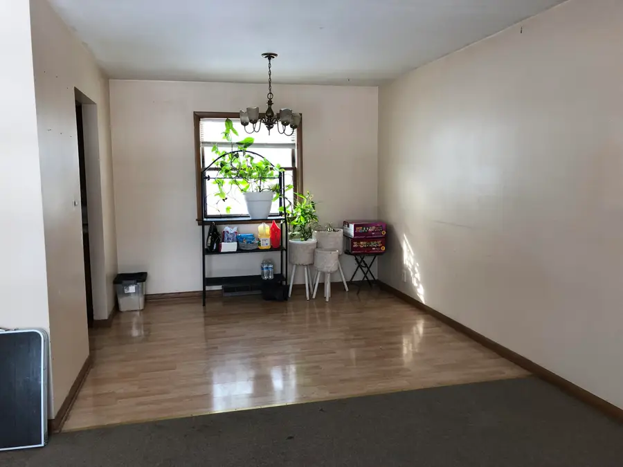 9703 W Kaul Ave, Milwaukee, WI 53225 - Image #3