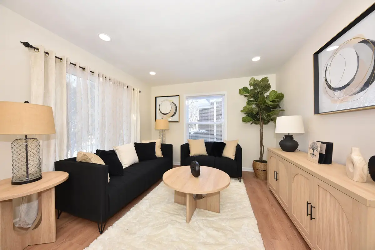 3165 N 87th St, Milwaukee, WI 53222 - Image #1