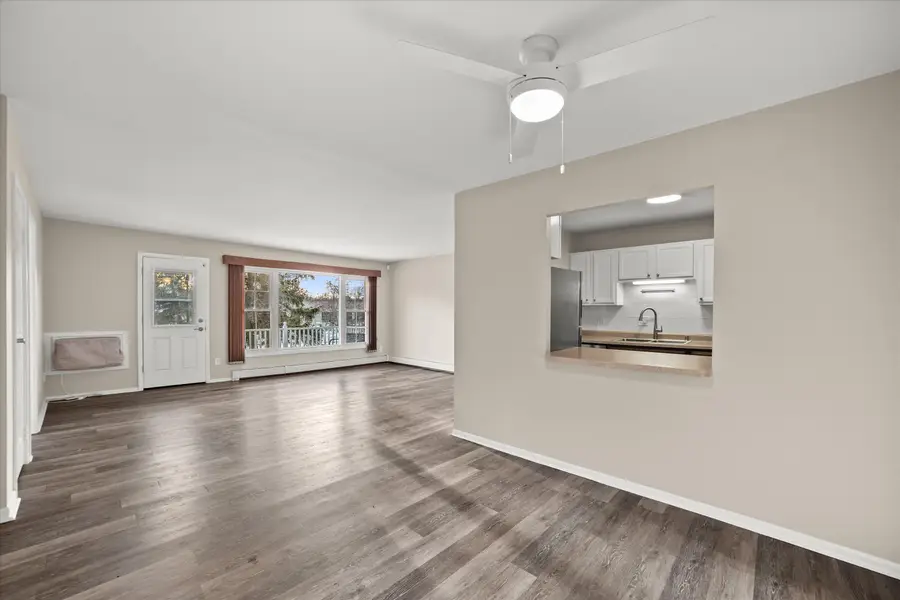 502 Laurel Lake Rd, Thiensville, WI 53092 - Image #2