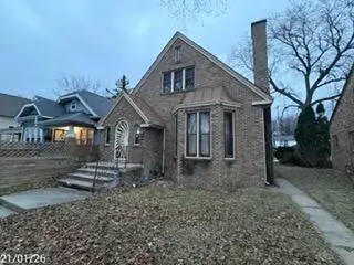 5460 N 37th St, Milwaukee, WI 53209 - Image #2