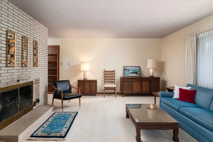 4042 Glenhaven Rd, Shelby, WI 54601 - Image #2