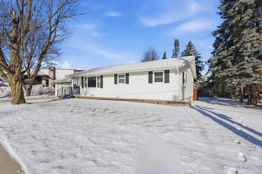 441 E Rhine St, Elkhart Lake, WI 53020 - #2