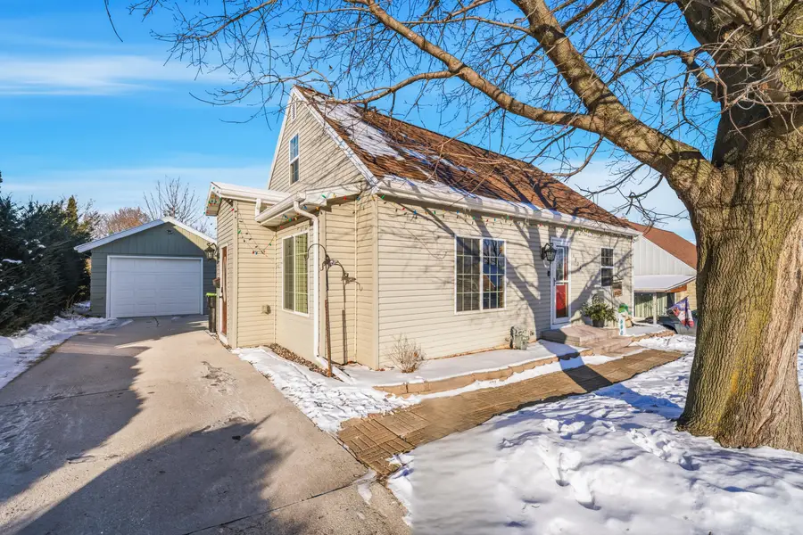 1920 Pleasant Ave, New Holstein, WI 53061 - #2