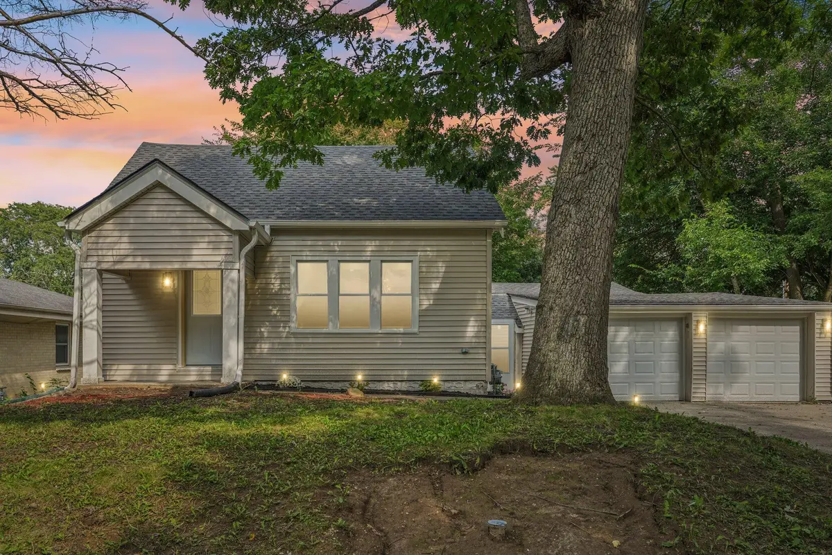 536 N 116th St, Wauwatosa, WI 53226 - Image #1