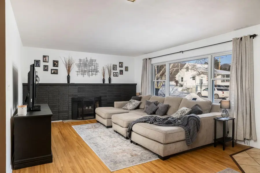 421 3rd St N, La Crescent, MN 55947 - Image #3