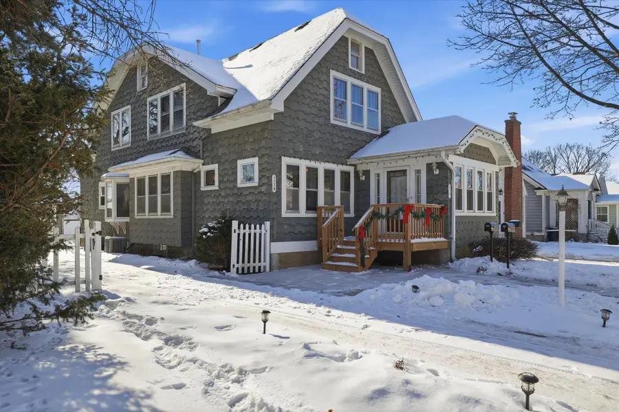 117 Harrison Ave, Waukesha, WI 53186 - #3