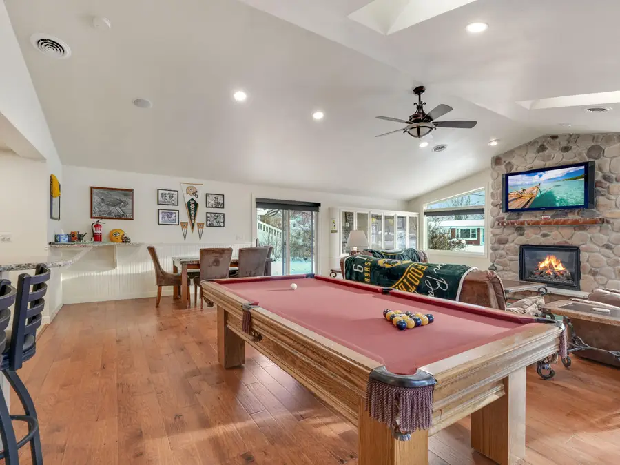 1735 S Oneida St, Green Bay, WI 54304 - #3