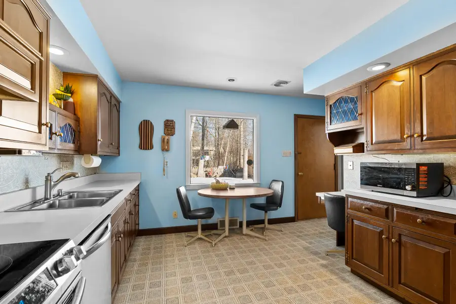 2112 Markham St, Manitowoc, WI 54220 - Image #3