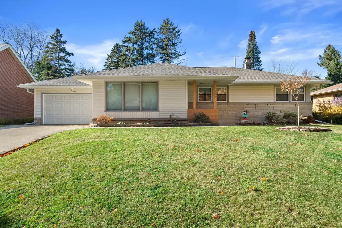 7503 N 39th St, Milwaukee, WI 53209 - #1