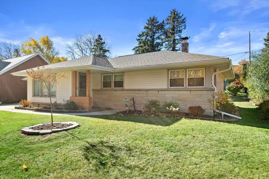 7503 N 39th St, Milwaukee, WI 53209 - #2