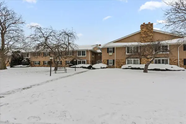 5625 W Brown Deer Rd, Brown Deer, WI 53223