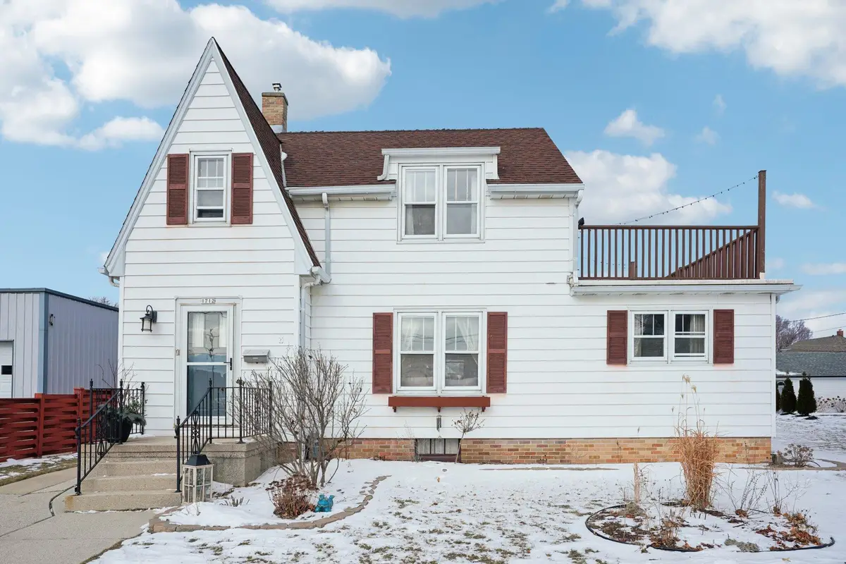 1712 Saemann Ave, Sheboygan, WI 53081 - Image #1