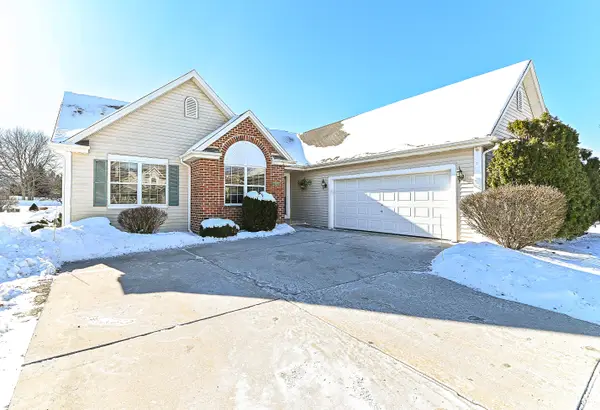 2705 Darrell Dr, Waukesha, WI 53188