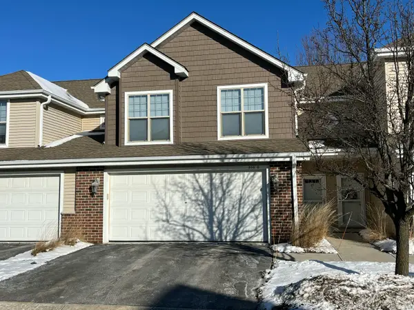 800 Elise Ct, Waukesha, WI 53189