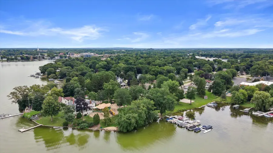 208 Maple Ter, Oconomowoc, WI 53066 - #2