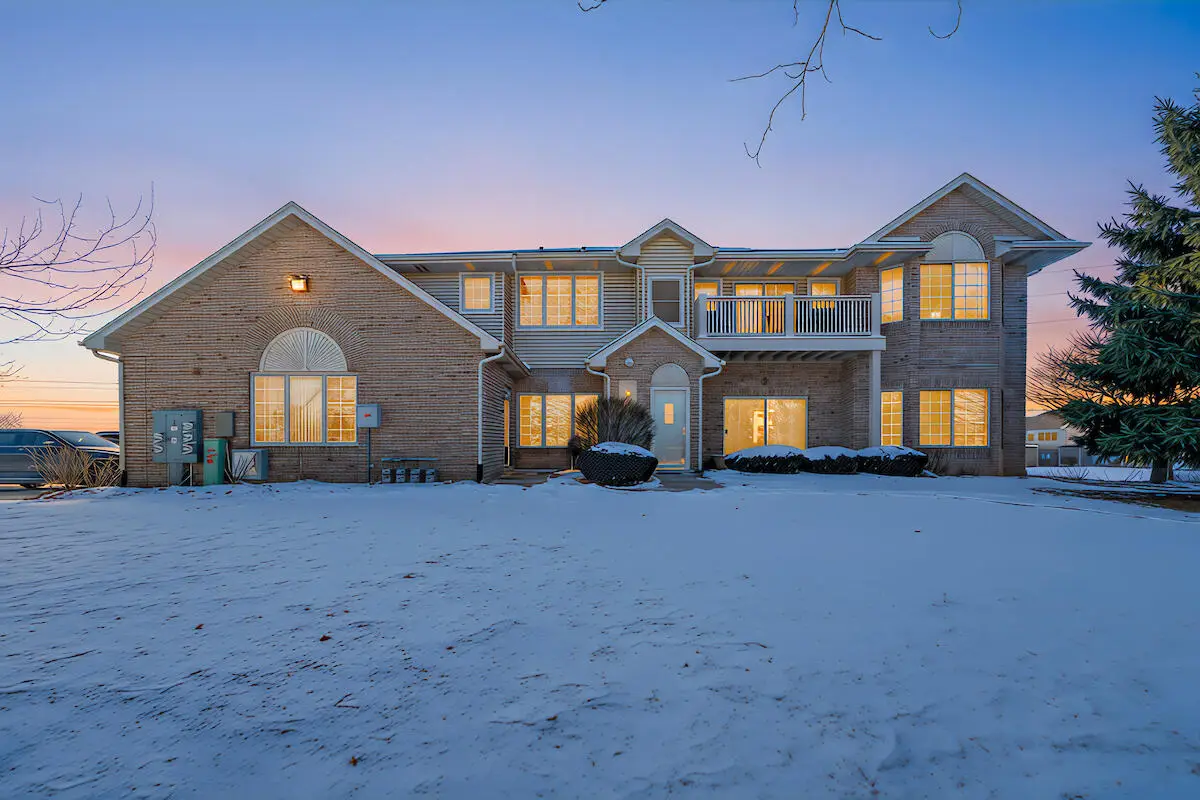 1520 Raintree Ln, Mount Pleasant, WI 53406 - #1