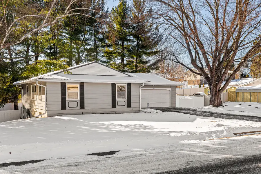 1211 W Circle Dr, Sparta, WI 54656 - #2