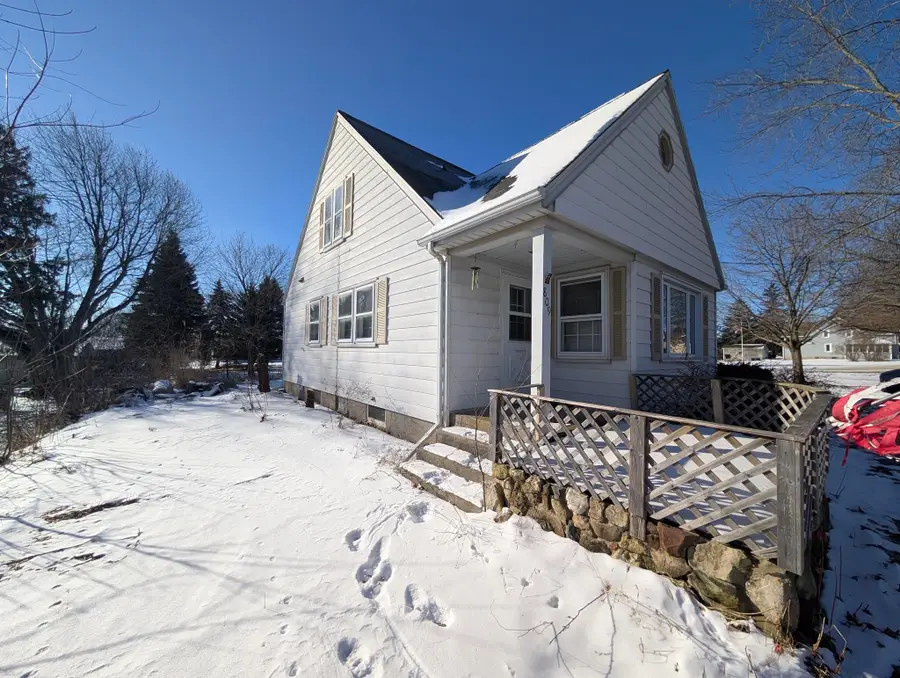 809 Fredonia Ave, Fredonia, WI 53021 - Image #3