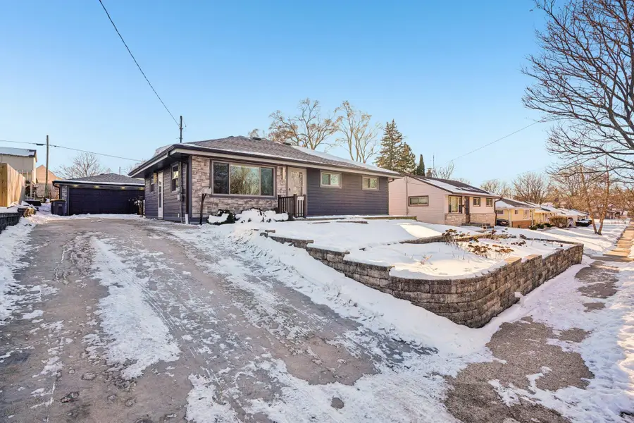 2131 Sunkist Ave, Waukesha, WI 53188 - #3