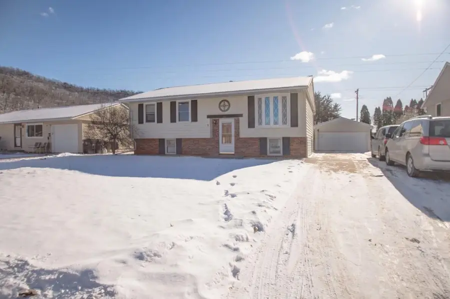 3414 Birch St, La Crosse, WI 54601 - Image #2