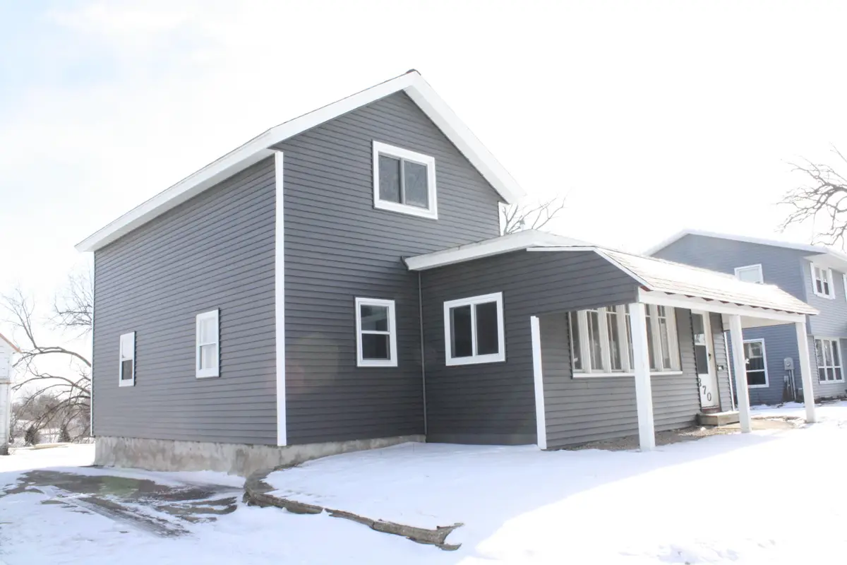 370 N Main St, Juneau, WI 53039 - #1