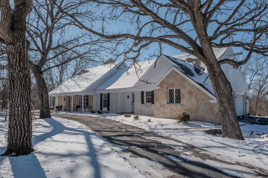 W290S4827 Parke Ln W, Genesee, WI 53189 - #2