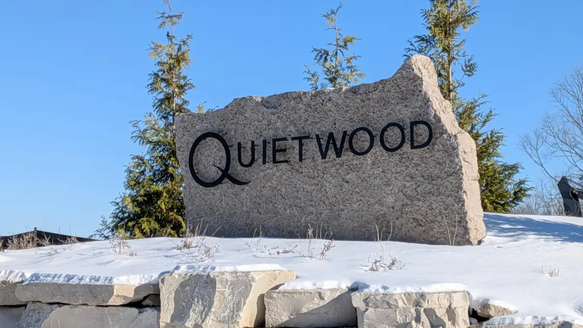 N52W18759 Edgewater Dr, Menomonee Falls, WI 53051 - #1