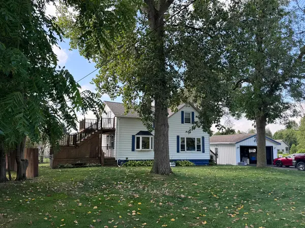 3315 Cedar Heights Dr, Two Rivers, WI 54241