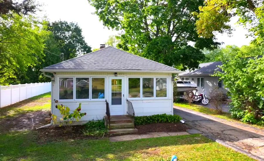 1513 Skinner Dr, Twin Lakes, WI 53181 - #2