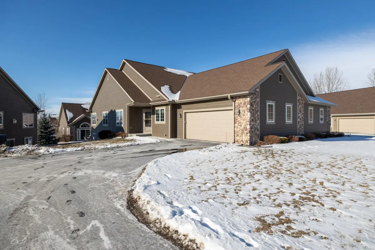282 Lower Woodford Cir, West Bend, WI 53090 - Image #1