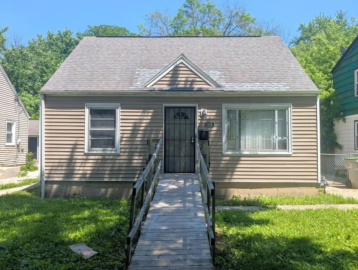 4666 N 46th St, Milwaukee, WI 53218 - #1