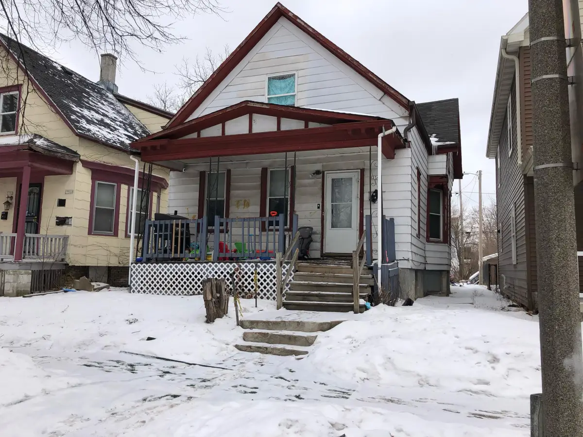 2748 N 11th St, Milwaukee, WI 53206 - #1