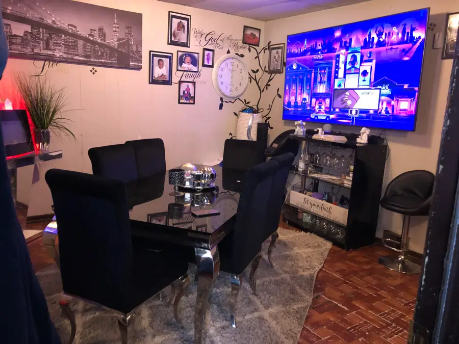 2748 N 11th St, Milwaukee, WI 53206 - #2