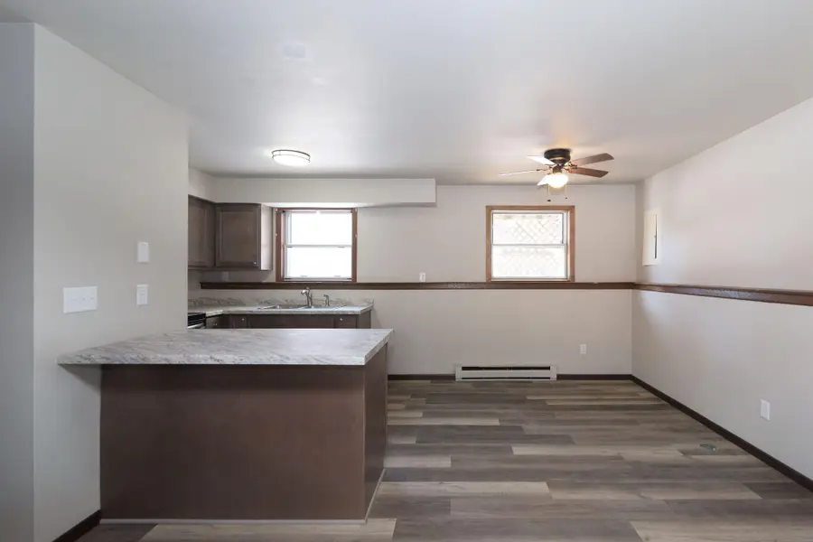 677 W 3rd Ave, Oshkosh, WI 54902 - Image #3