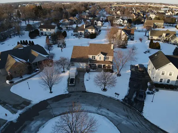 10306 83rd Pl, Pleasant Prairie, WI 53158