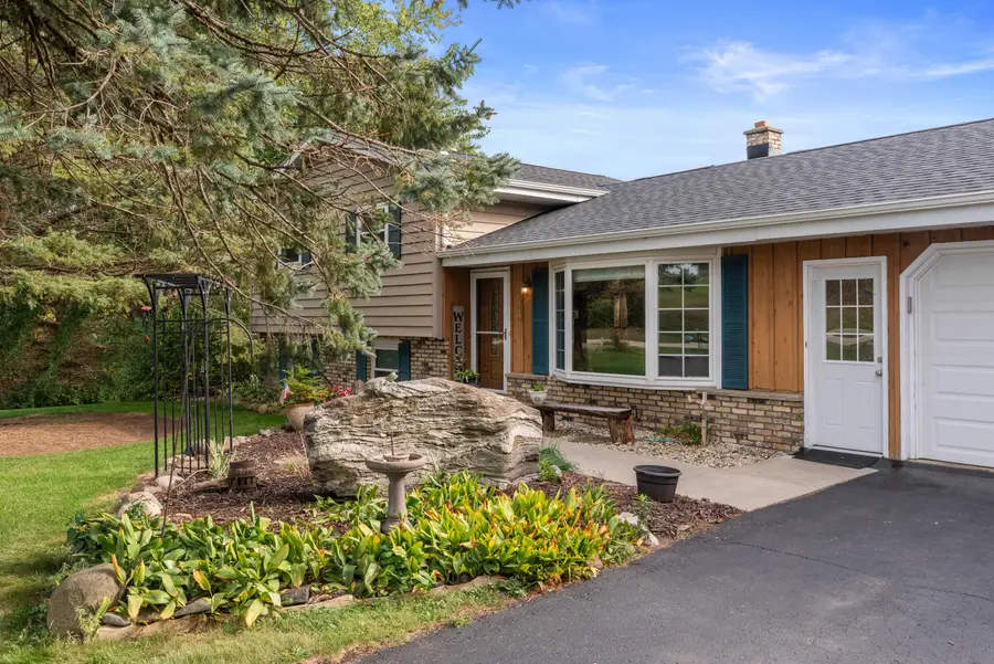 3657 Pleasant Valley Rd, Polk, WI 53095 - #3