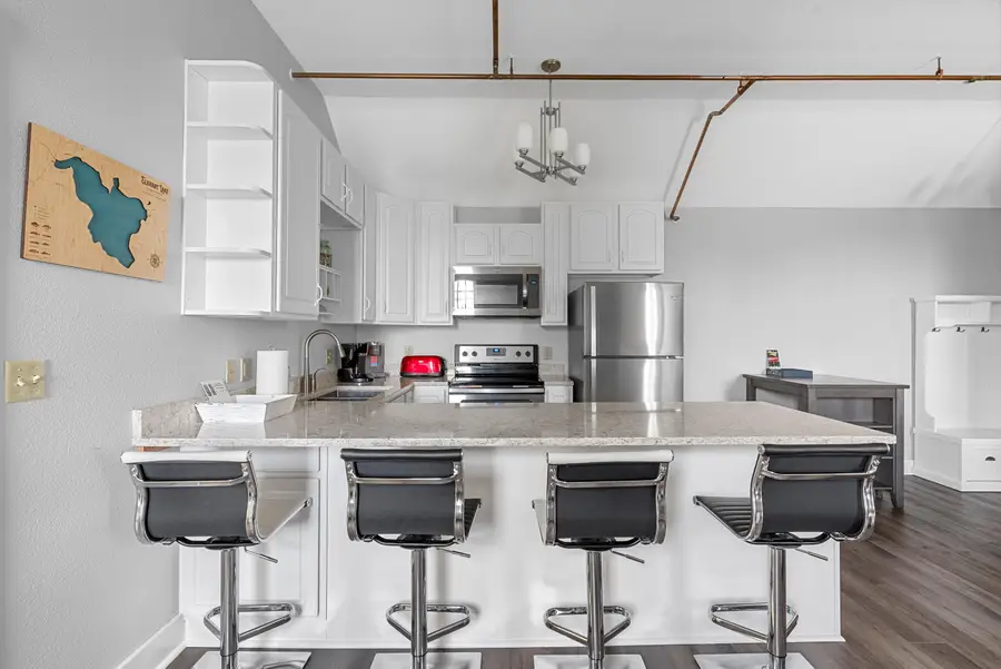 281 Victorian Village Dr, Elkhart Lake, WI 53020 - #3