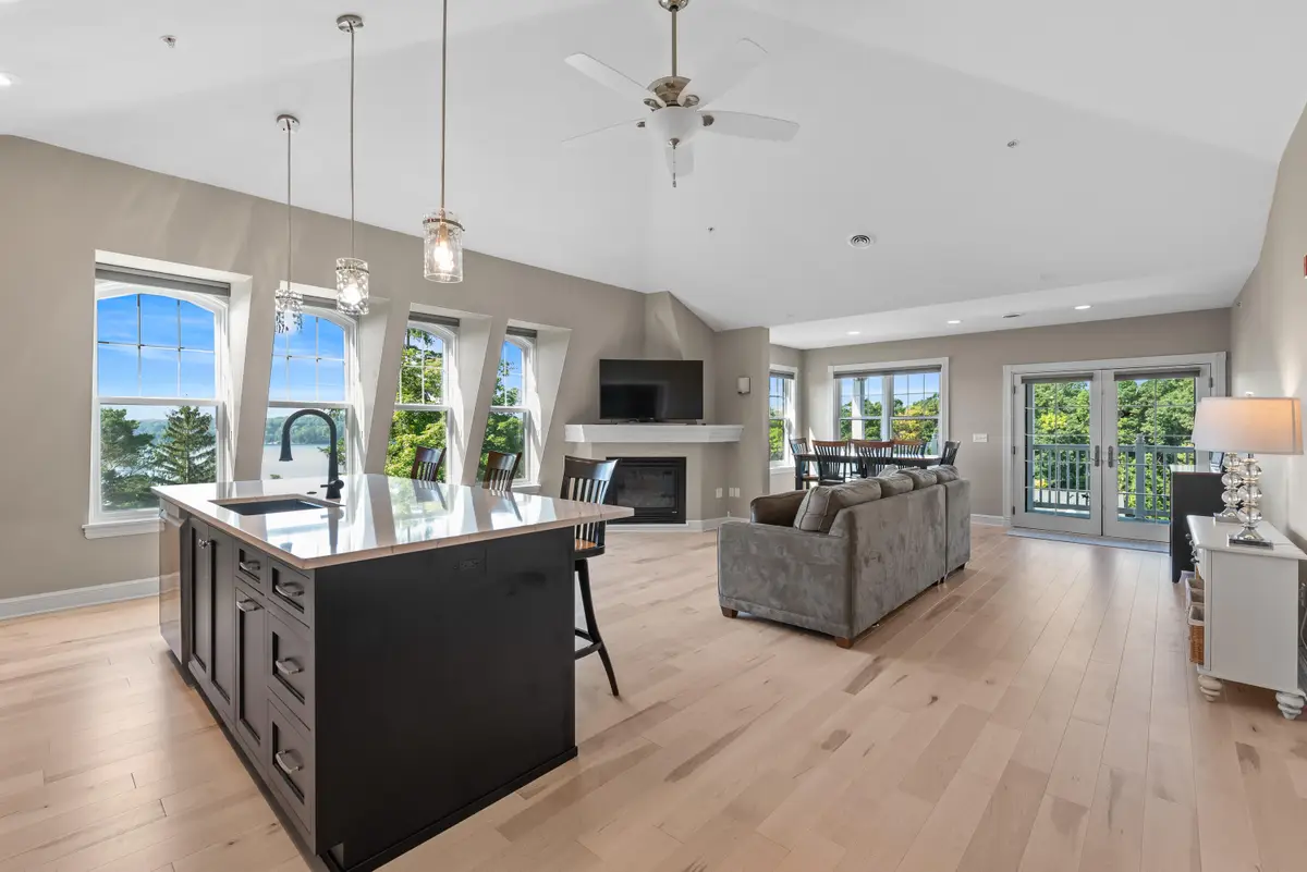 279 Victorian Village Dr, Elkhart Lake, WI 53020 - #1